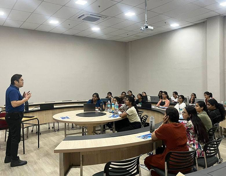 Global immersion campus
